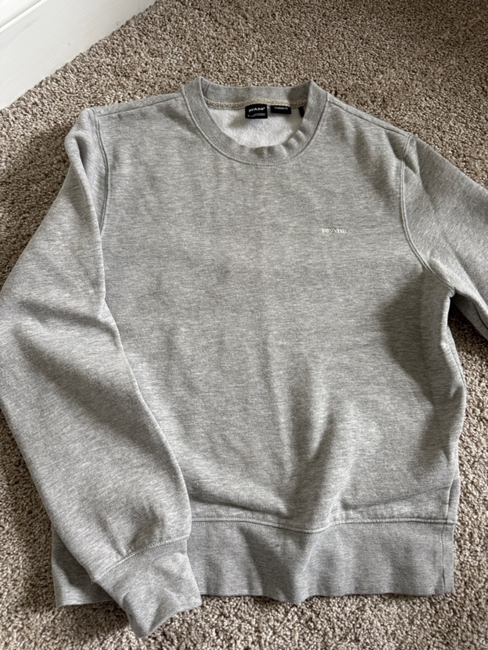 Prana women’s grey Crewneck sweatshirt